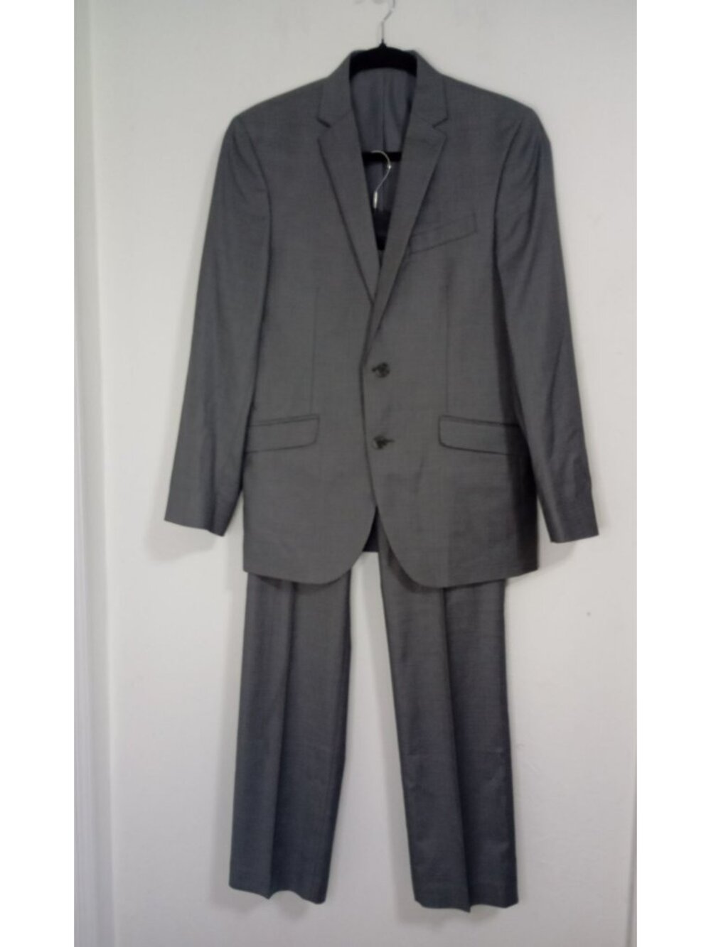 Kenneth Cole Reaction Men Gray Suit Jacket 38R & Pants 32W 32L Office Business